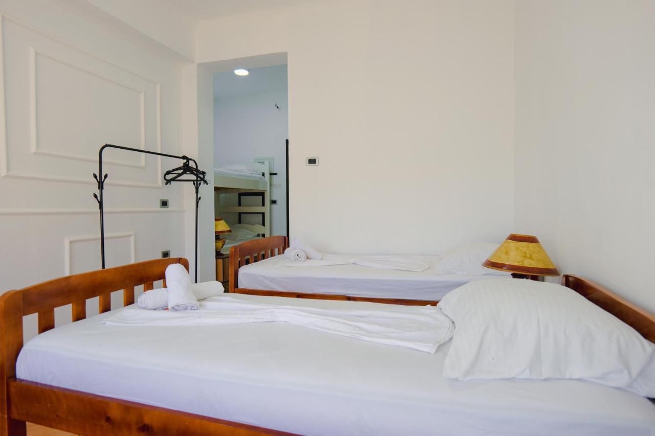 Hotel Leon ซารานเดอ ภายนอก รูปภาพ